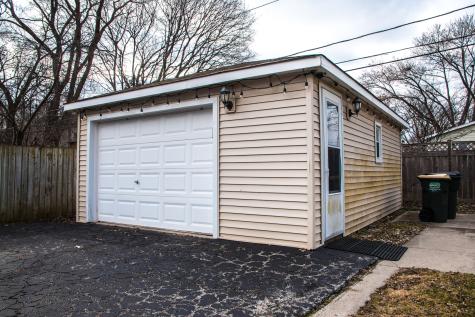 227 North Butterfield Road Libertyville IL 60048
