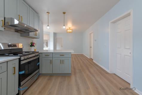 2821 South Emerald Avenue Chicago IL 60616