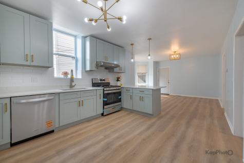 2821 South Emerald Avenue Chicago IL 60616