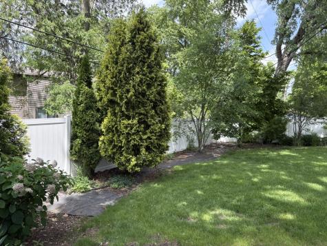 609 West Gartner Road Naperville IL 60540