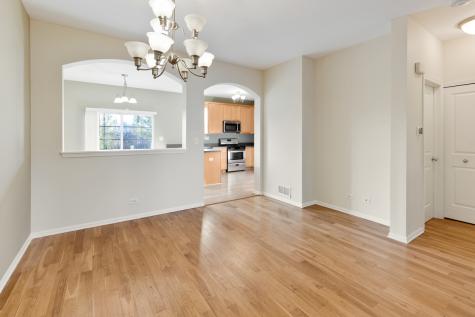 422 Grosvenor Lane Aurora IL 60504