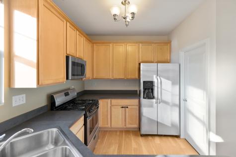 422 Grosvenor Lane Aurora IL 60504
