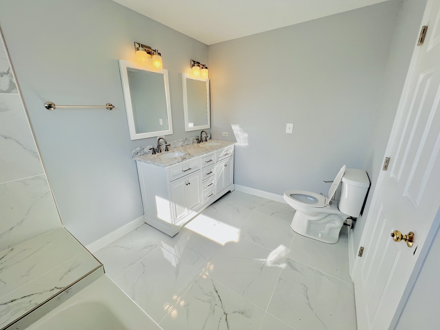 925 Sheridan Circle Naperville IL 60563