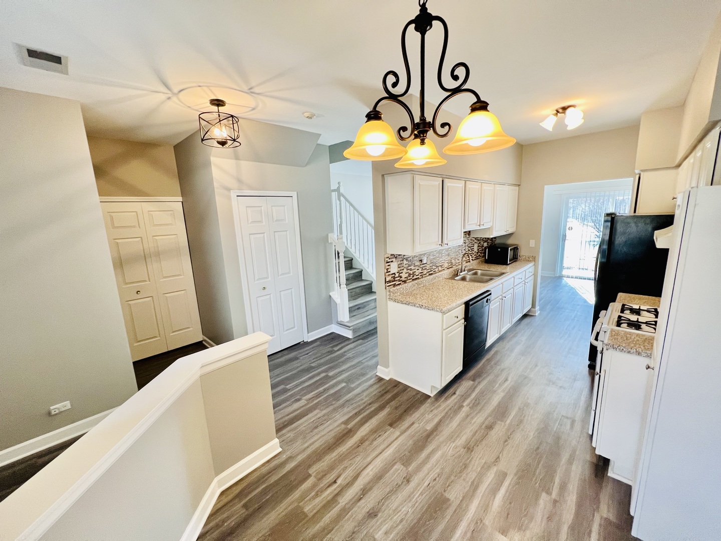 925 Sheridan Circle Naperville IL 60563