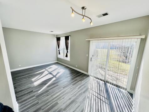 925 Sheridan Circle Naperville IL 60563