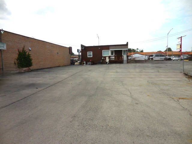 6657 West 111th Street Worth IL 60482
