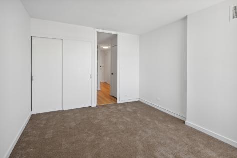 2728 North Hampden Court Chicago IL 60614