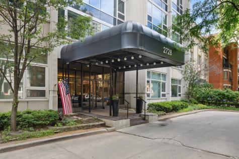 2728 North Hampden Court Chicago IL 60614