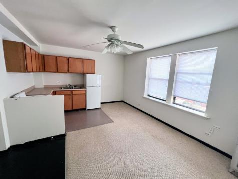 3933 North Clarendon Avenue Chicago IL 60613