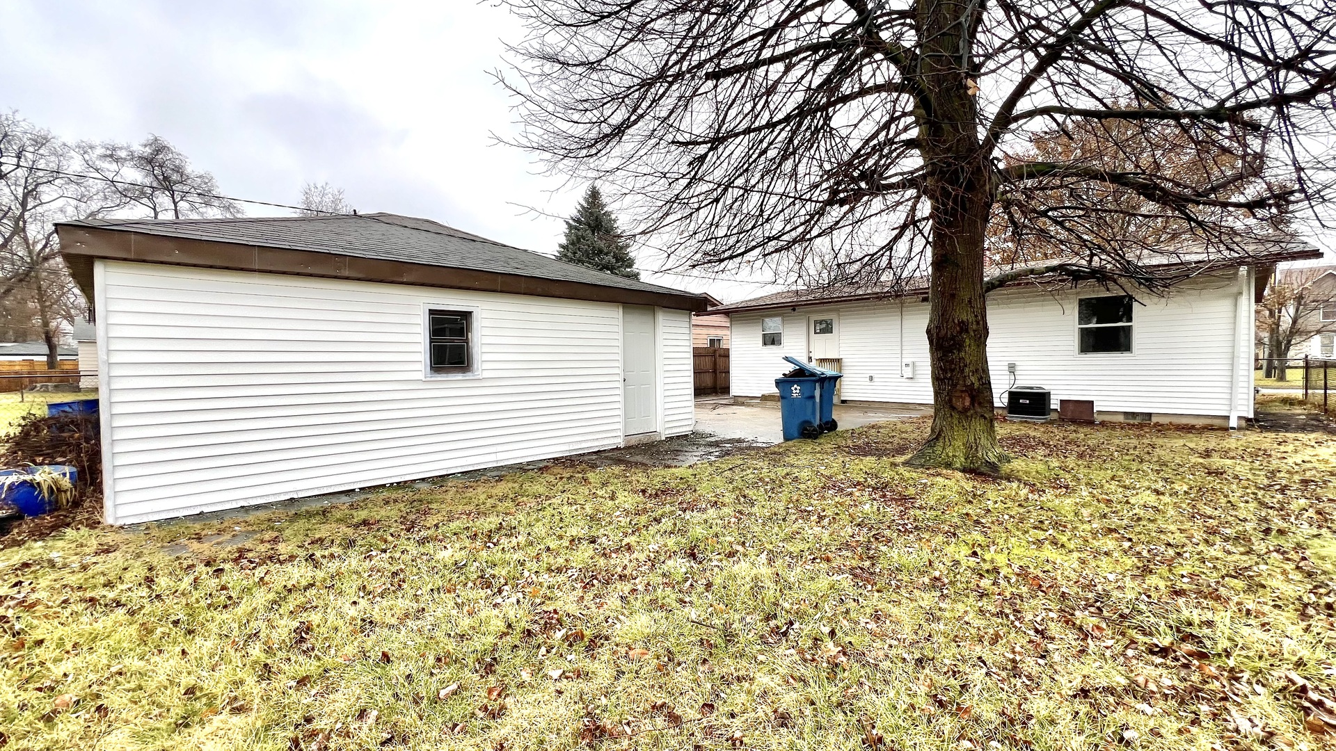 859 Foran Lane Aurora IL 60506
