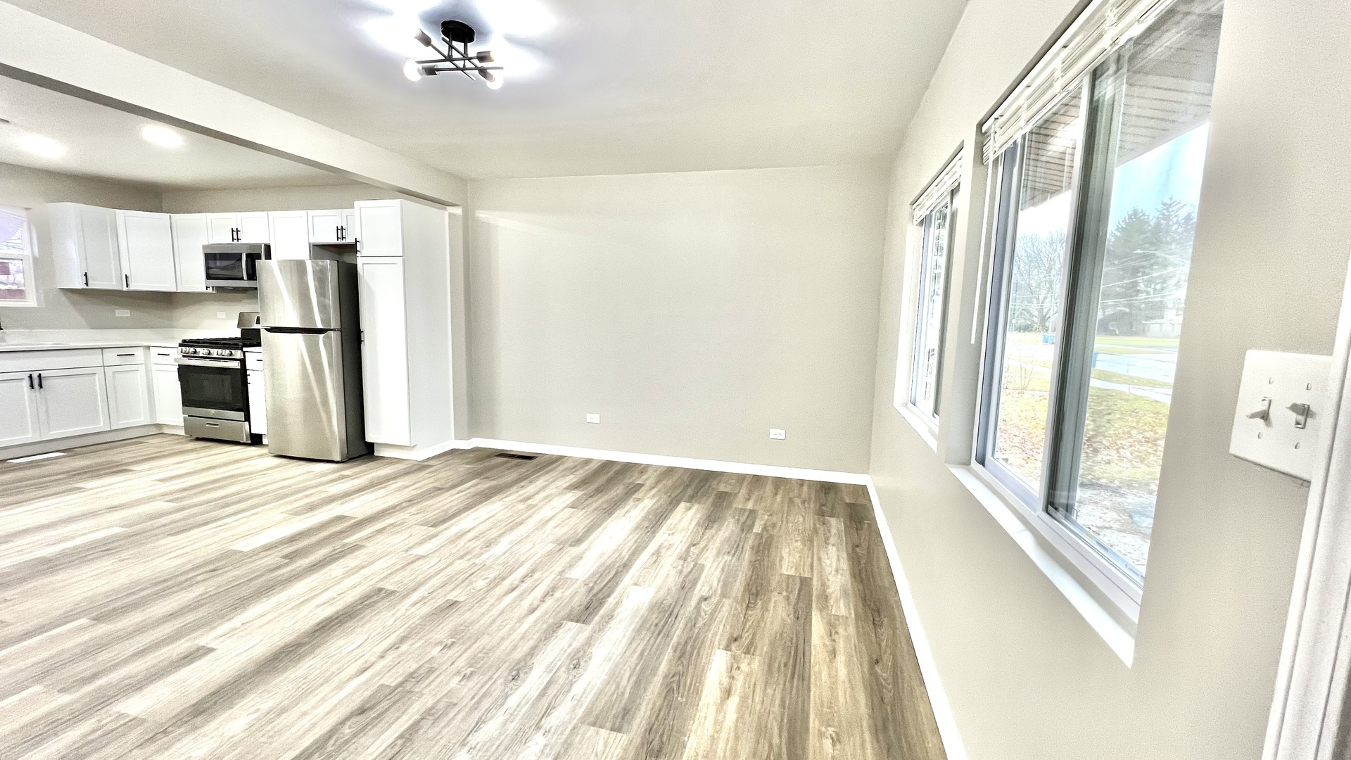 859 Foran Lane Aurora IL 60506