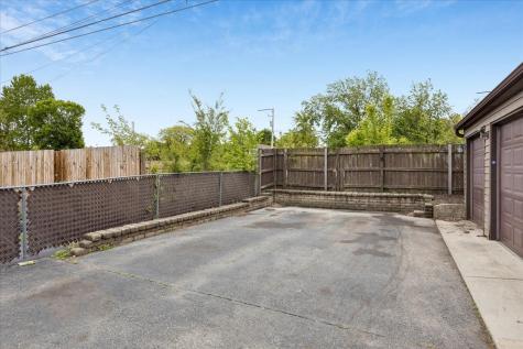 255 East Burlington Street Riverside IL 60546