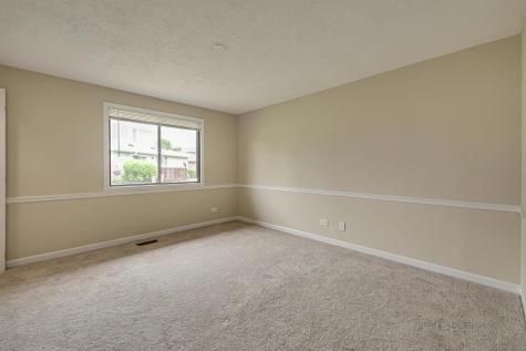 219 Kendrick Court Schaumburg IL 60194