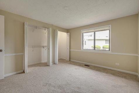 219 Kendrick Court Schaumburg IL 60194