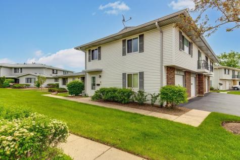 219 Kendrick Court Schaumburg IL 60194