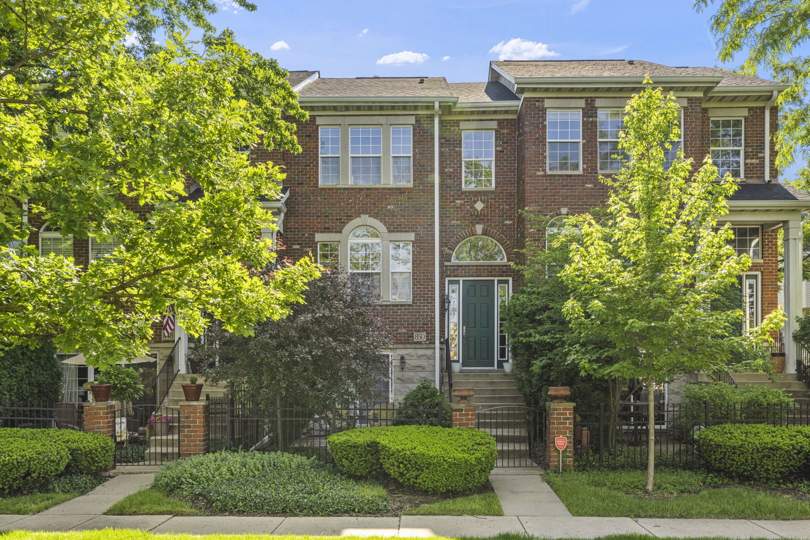 850 Shandrew Drive Naperville IL 60540
