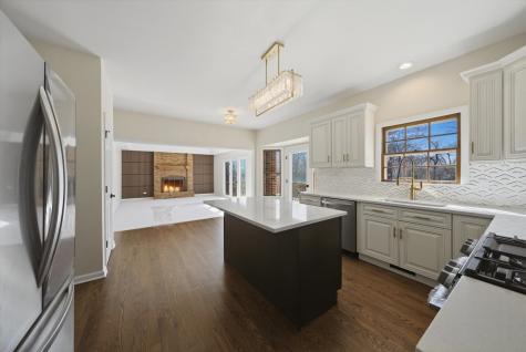 1215 Triple Crown Court Bartlett IL 60103