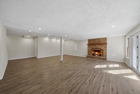 1215 Triple Crown Court Bartlett IL 60103