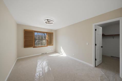 1215 Triple Crown Court Bartlett IL 60103