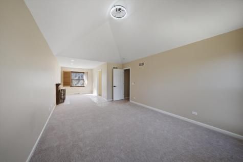 1215 Triple Crown Court Bartlett IL 60103