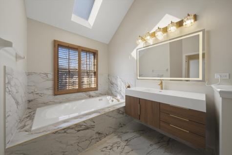1215 Triple Crown Court Bartlett IL 60103