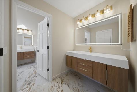 1215 Triple Crown Court Bartlett IL 60103