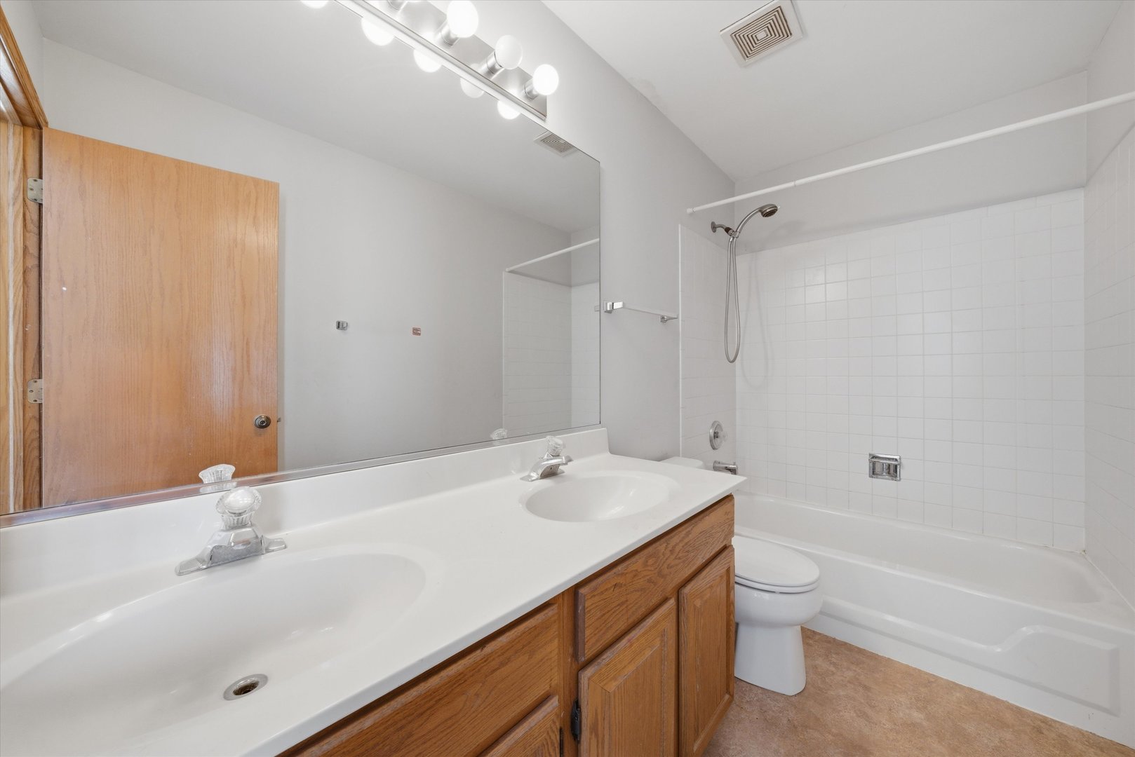21854 West Kentwood Drive Plainfield IL 60544