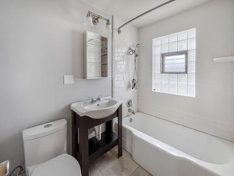 5156 West 63rd Place Chicago IL 60638