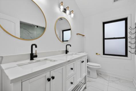 2514 Harvey Avenue Berwyn IL 60402