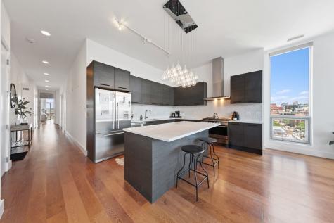 122 South Aberdeen Street Chicago IL 60607