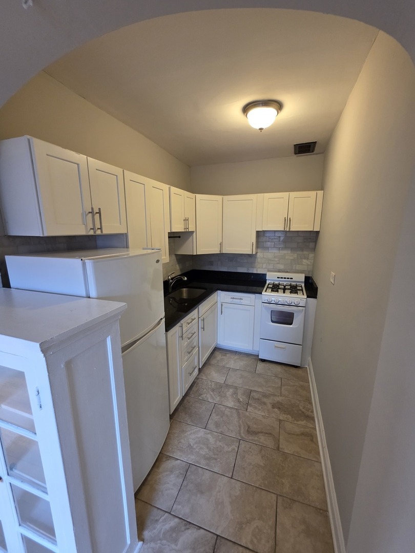 219 South Main Street Lombard IL 60148
