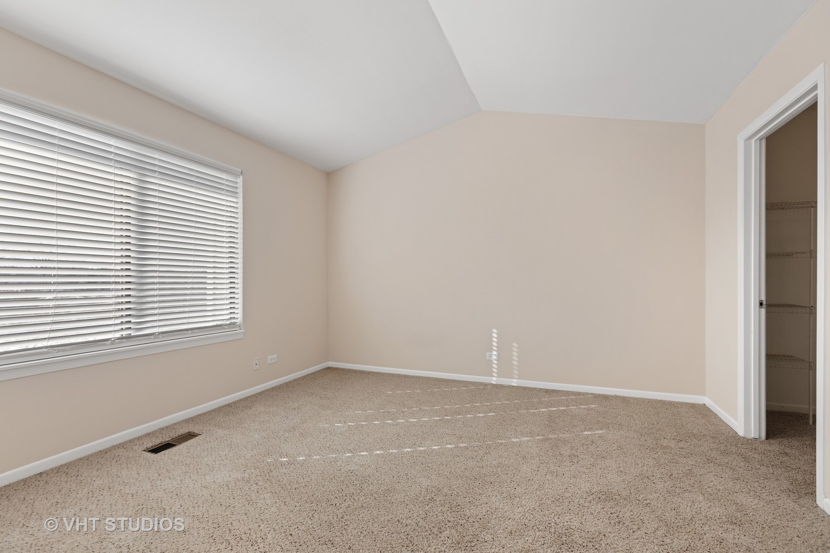 1621 Westminster Drive Naperville IL 60563