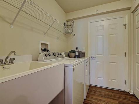 4232 Pond Willow Road Naperville IL 60564