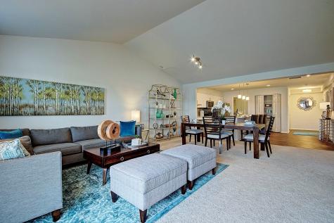 4232 Pond Willow Road Naperville IL 60564