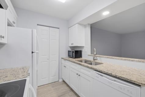 621 Virginia Road Crystal Lake IL 60014