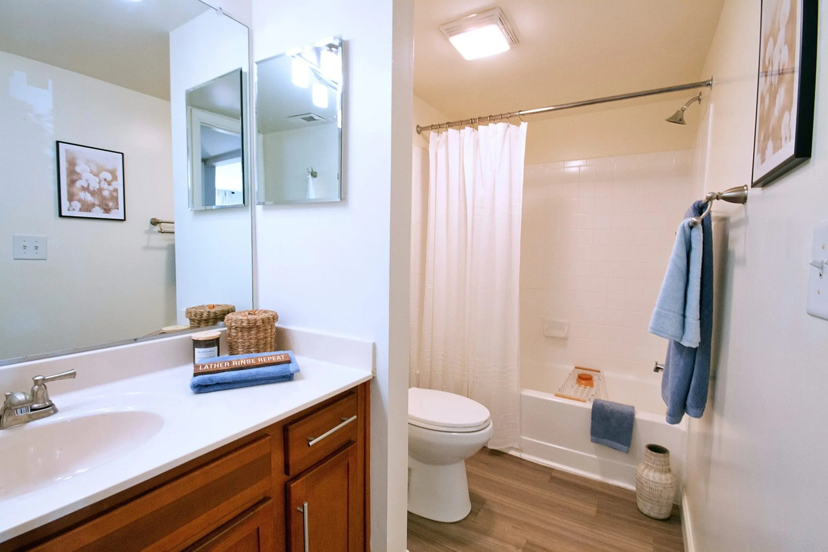 4113 Chesapeake Drive Aurora IL 60504