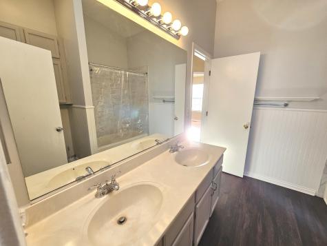 2315 North Meadows Lane Round Lake Beach IL 60073