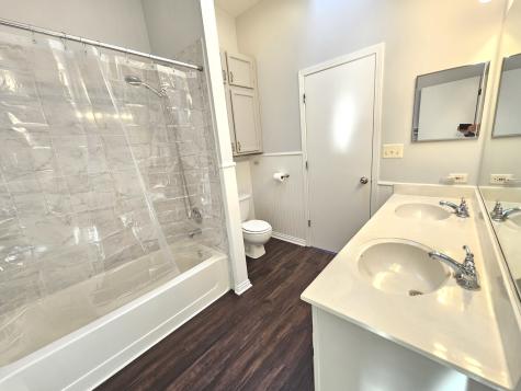 2315 North Meadows Lane Round Lake Beach IL 60073