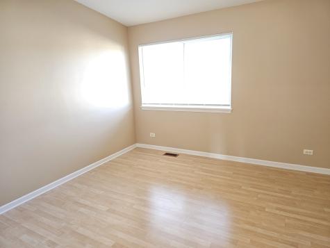 2315 North Meadows Lane Round Lake Beach IL 60073