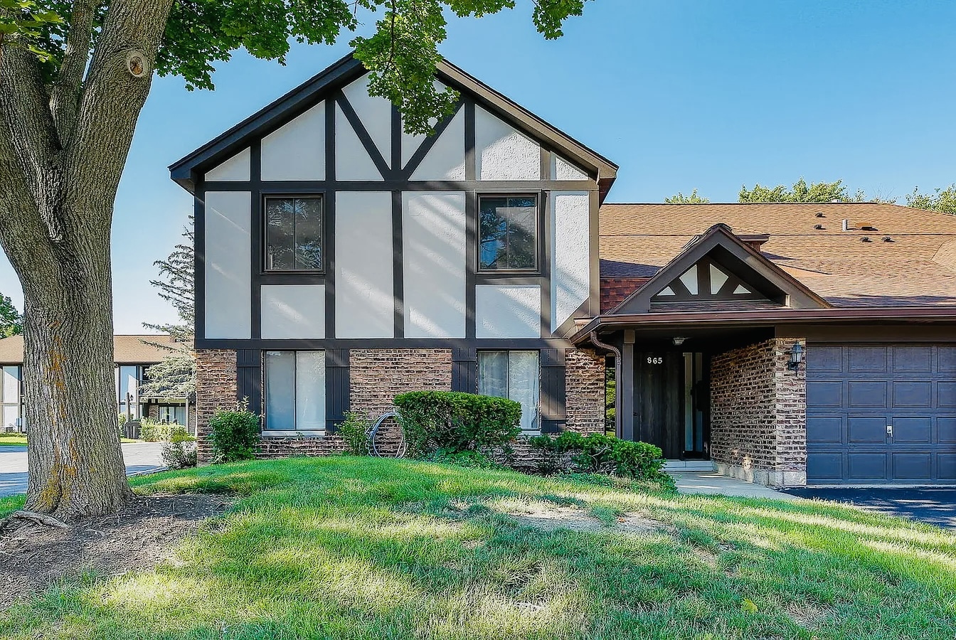 865 Sheldon Court Wheaton IL 60189