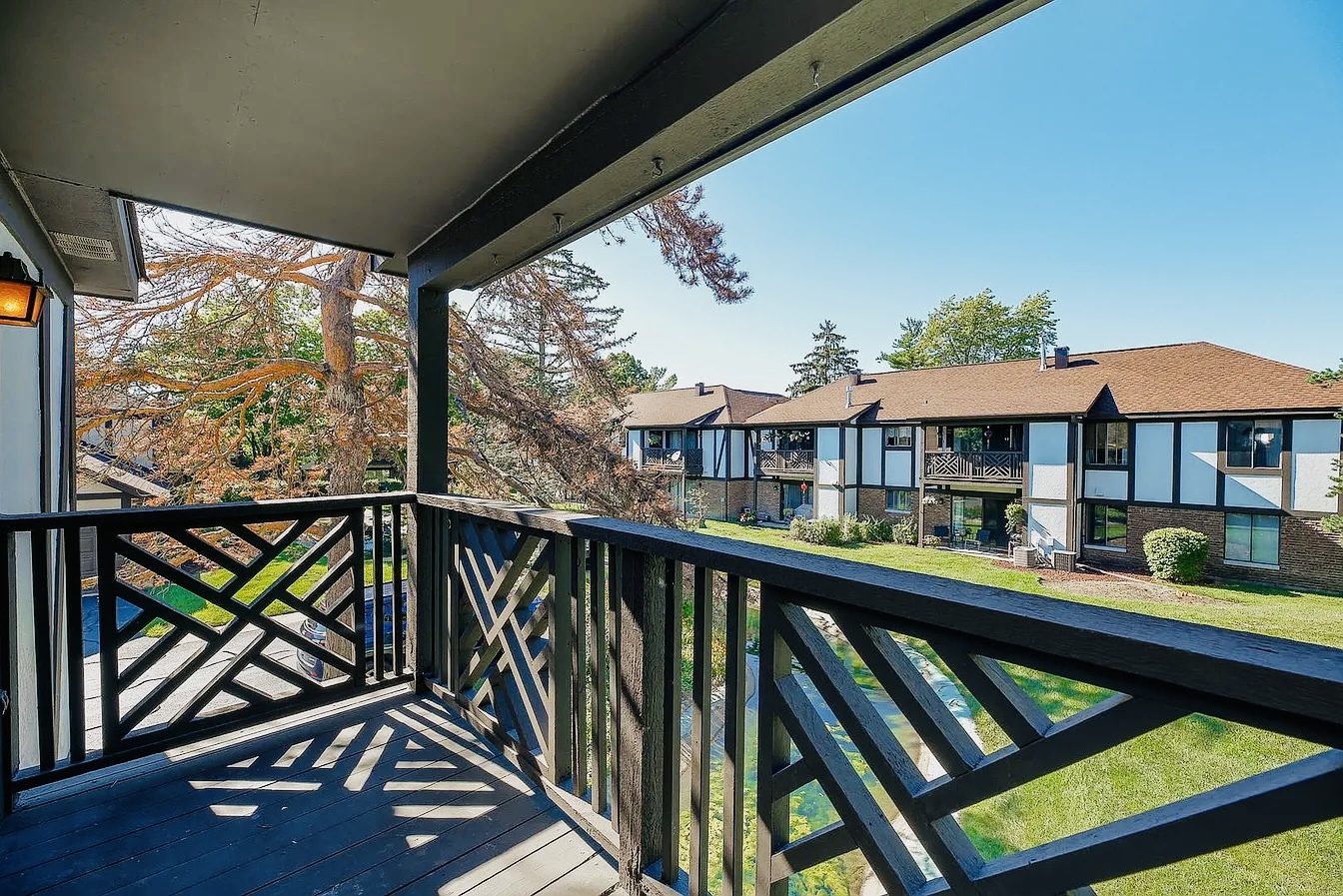 865 Sheldon Court Wheaton IL 60189