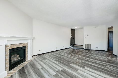 865 Sheldon Court Wheaton IL 60189