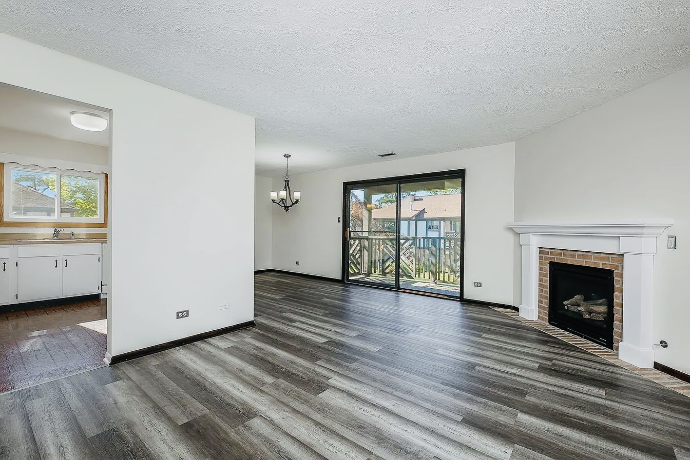 865 Sheldon Court Wheaton IL 60189