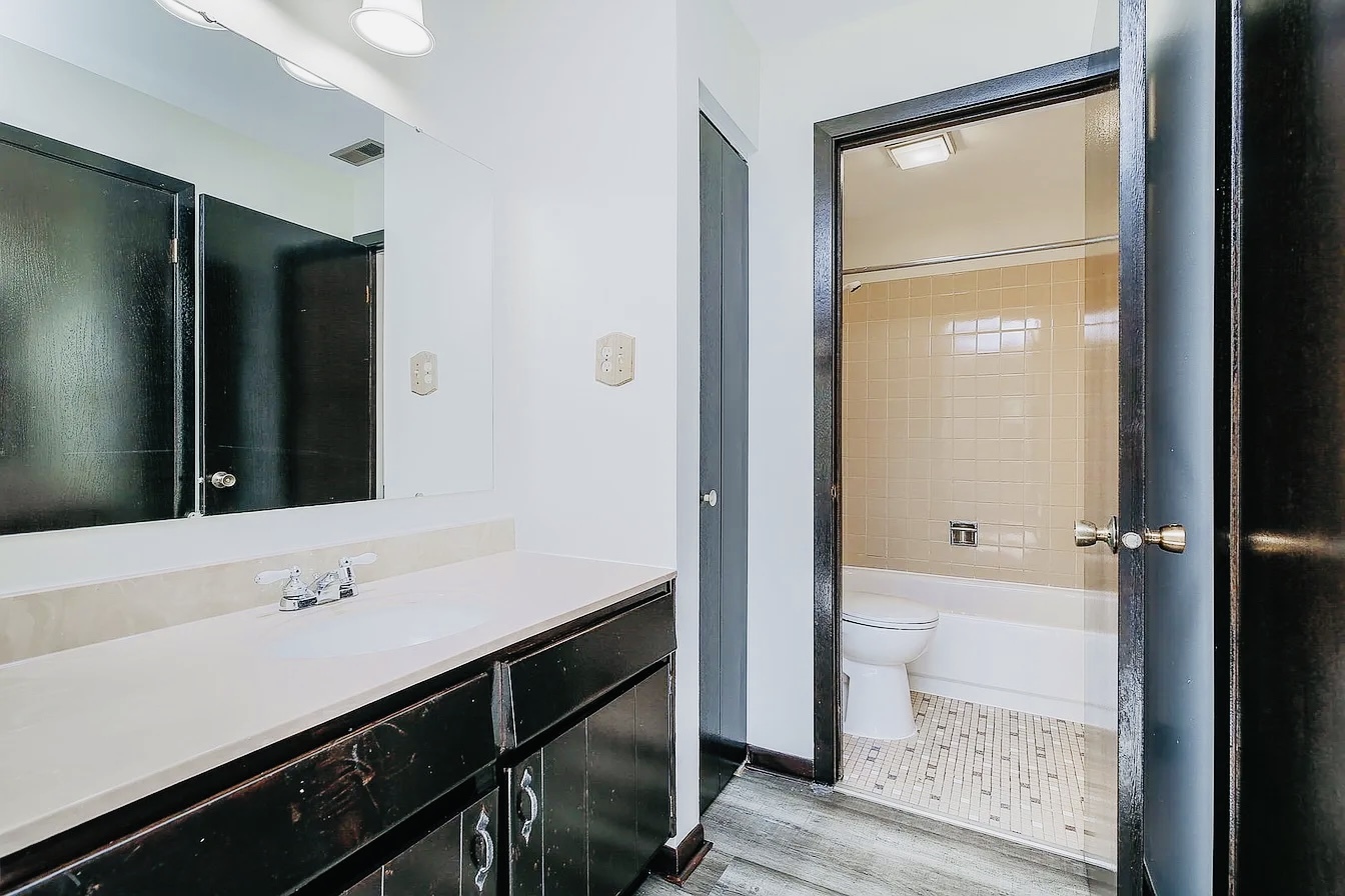 865 Sheldon Court Wheaton IL 60189