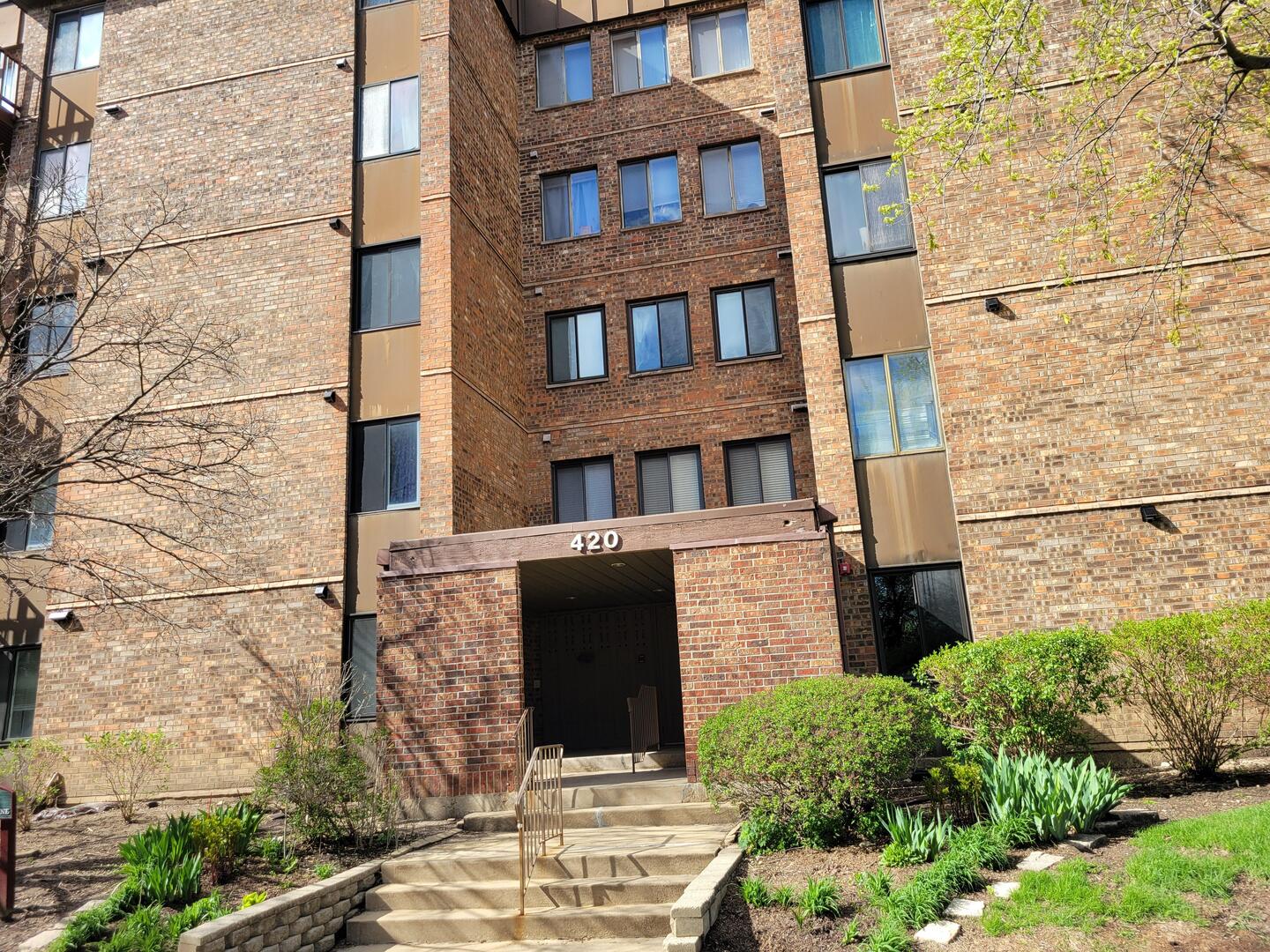 420 Walnut Creek Lane Lisle IL 60532