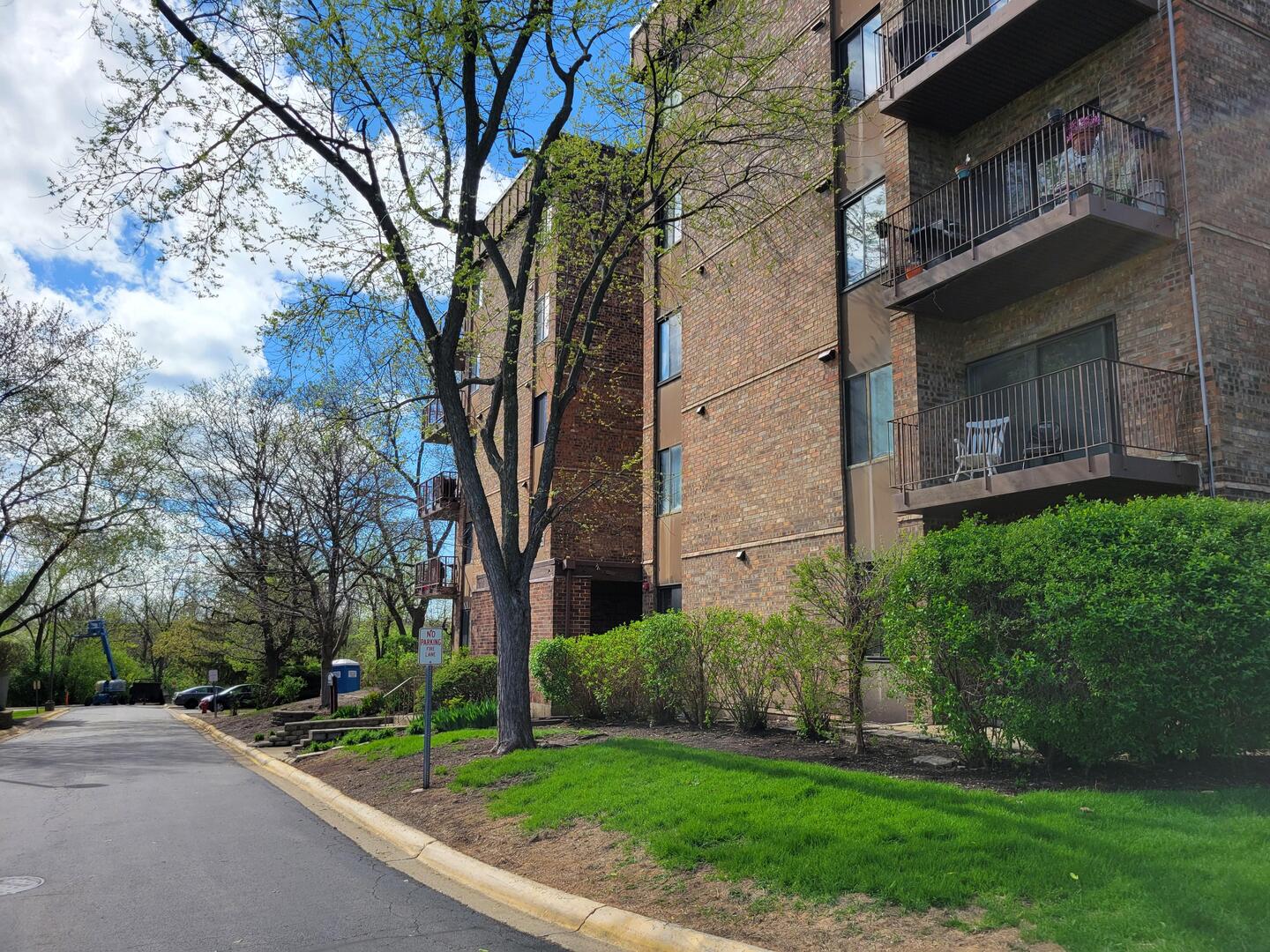 420 Walnut Creek Lane Lisle IL 60532