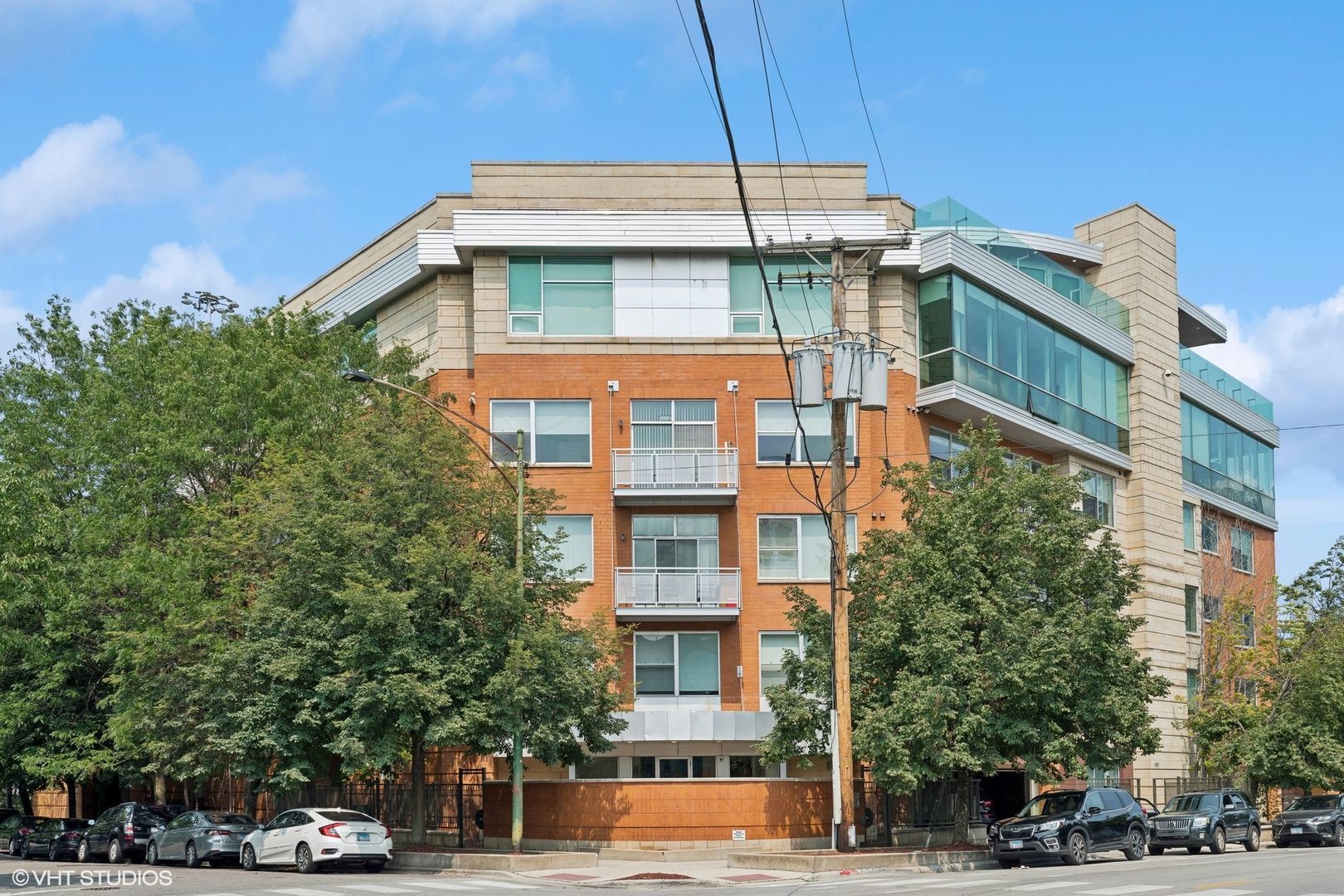 914 West Hubbard Street Chicago IL 60642
