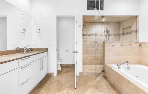914 West Hubbard Street Chicago IL 60642