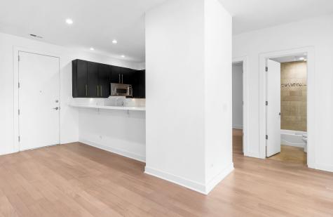 914 West Hubbard Street Chicago IL 60642