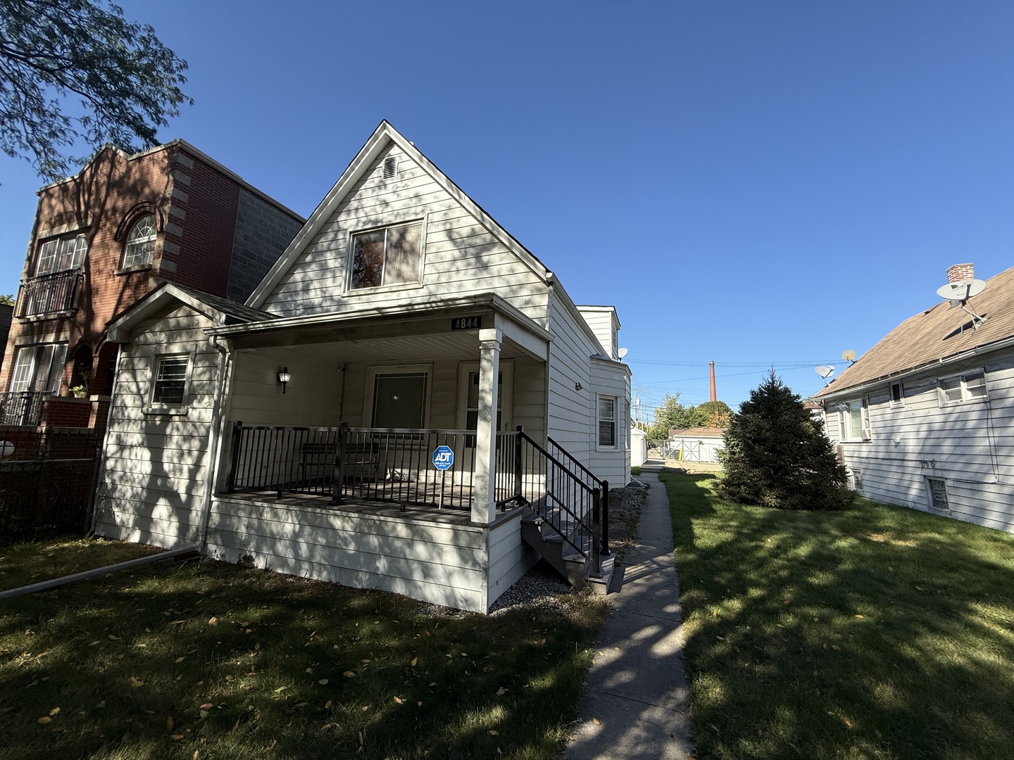 4844 West Montrose Avenue Chicago IL 60641